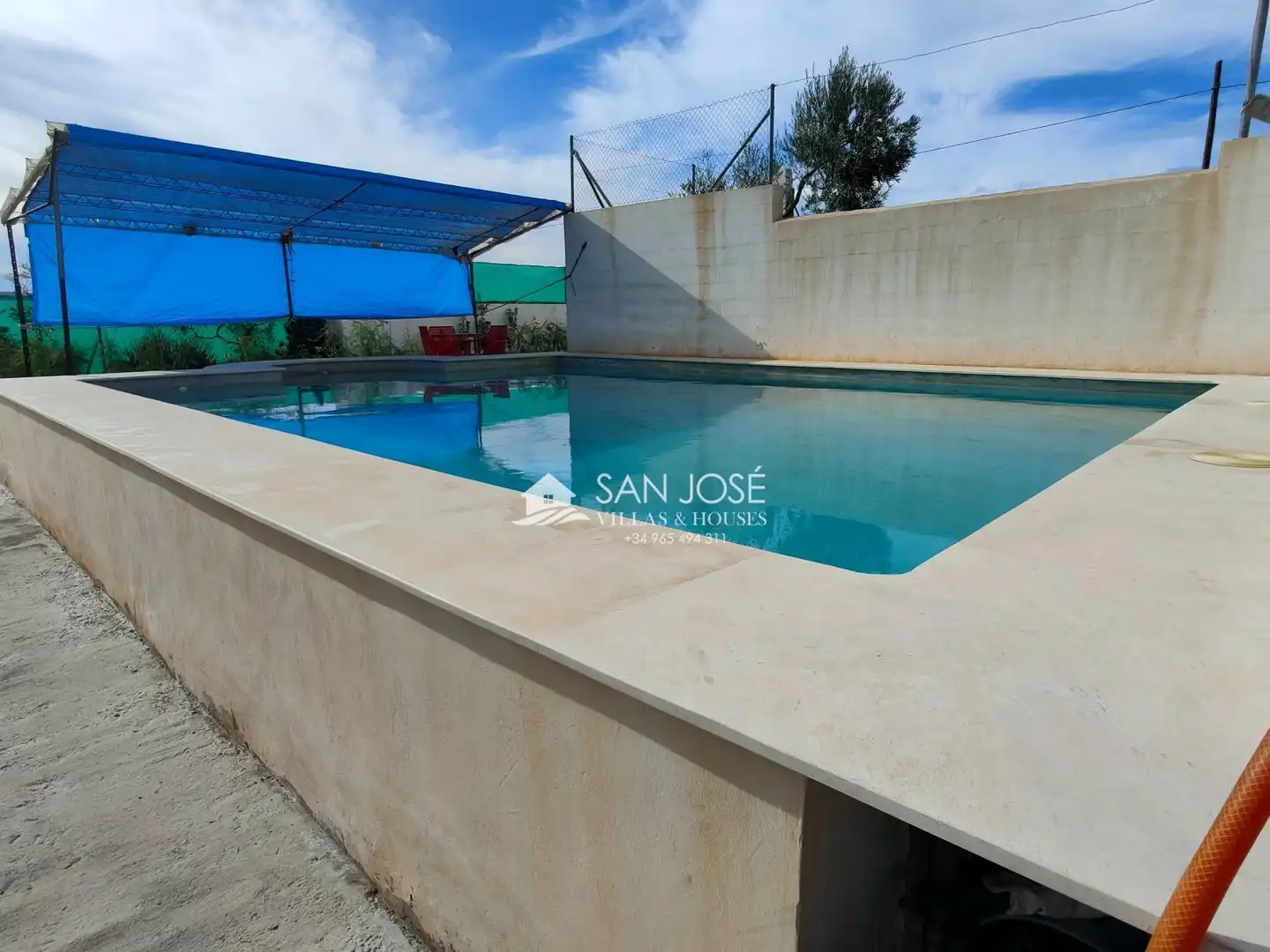 Piscina de Casa o xalet en venda en La Romana amb Aire condicionat, Calefacció i Jardí privat