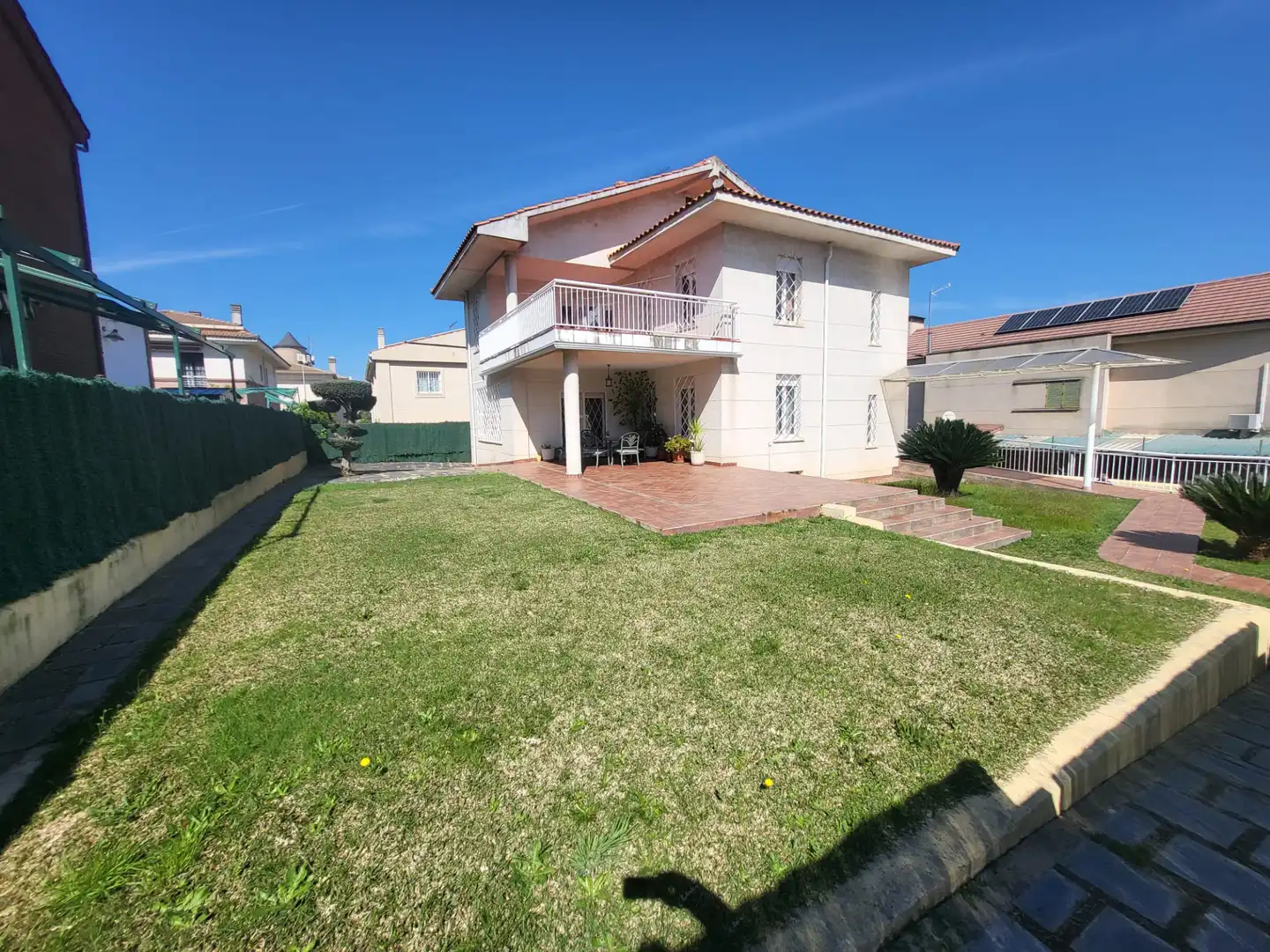 Vista exterior de Casa o xalet en venda en Cáceres Capital amb Aire condicionat, Calefacció i Jardí privat