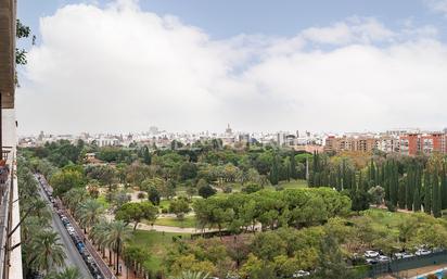 Vista exterior de Apartament en venda en  Valencia Capital amb Aire condicionat i Balcó