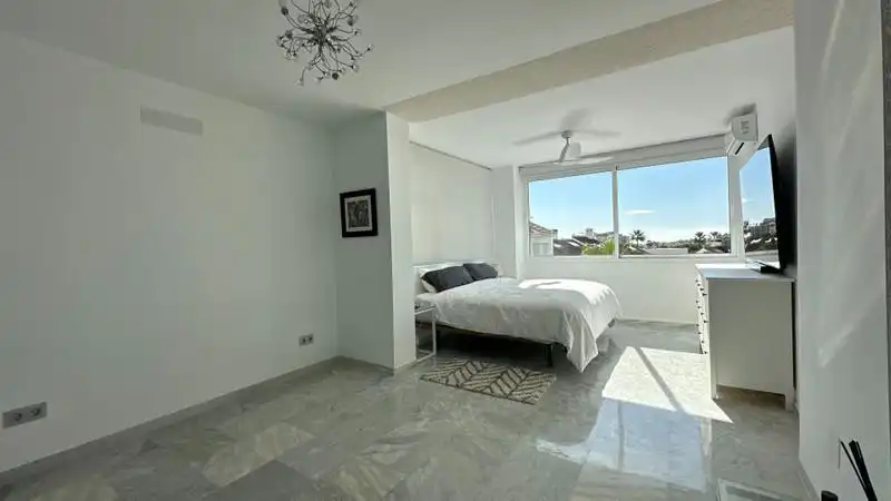 Bedroom of Detached homes for rent in Estepona  with Air Conditioner, Terrace and Storage room