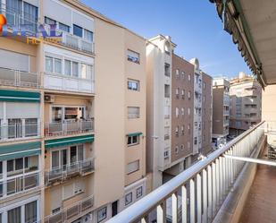 Exterior view of Flat for sale in  Granada Capital  with Air Conditioner, Heating and Parquet flooring