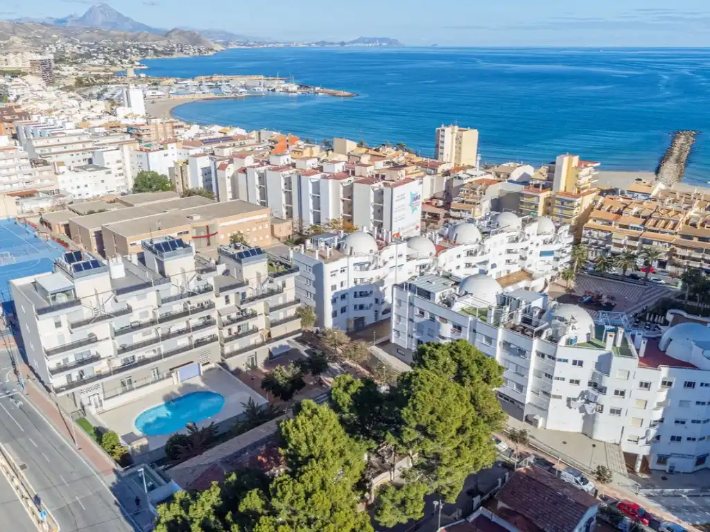 Exterior view of Attic for sale in El Campello  with Air Conditioner, Terrace and Internet