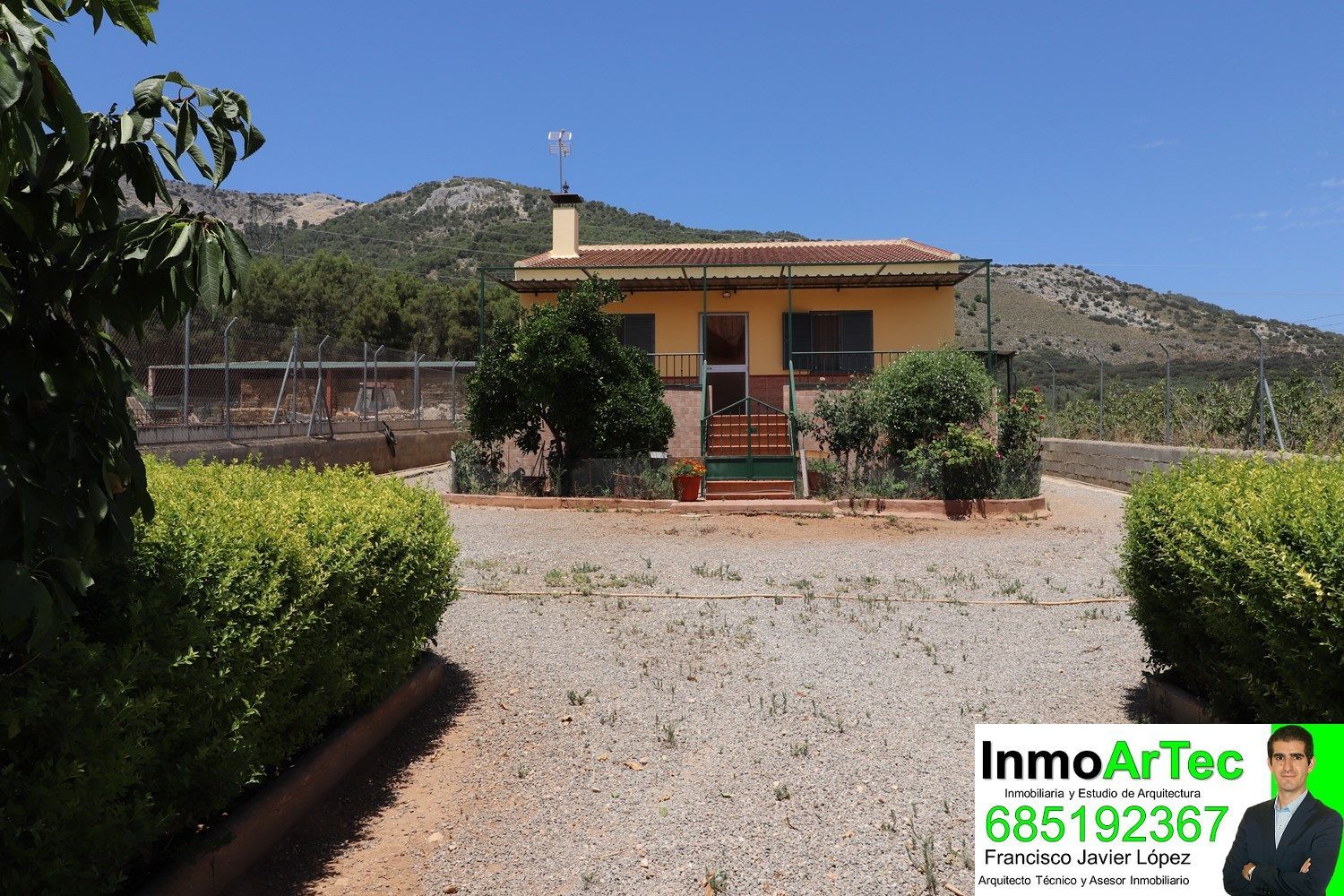 Exterior view of House or chalet for sale in Íllora  with Private garden and Storage room