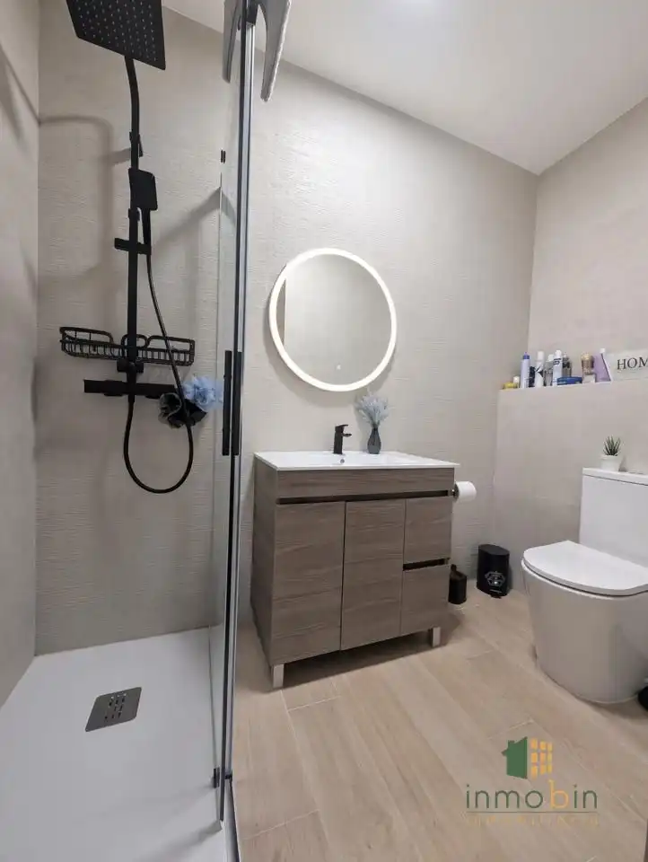 Baño de Piso en venta en Don Benito con Aire acondicionado, Terraza y Balcón