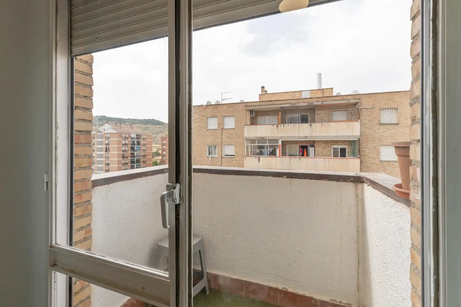 Habitación de Piso en venta en Granada con Terraza y Balcón