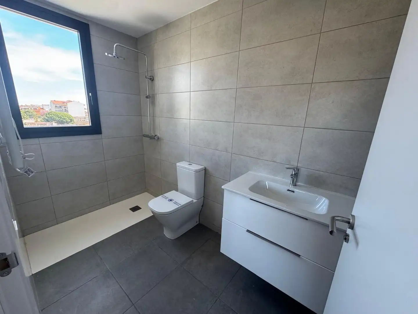 Baño de Ático en venta en Malgrat de Mar con Aire acondicionado, Calefacción y Trastero