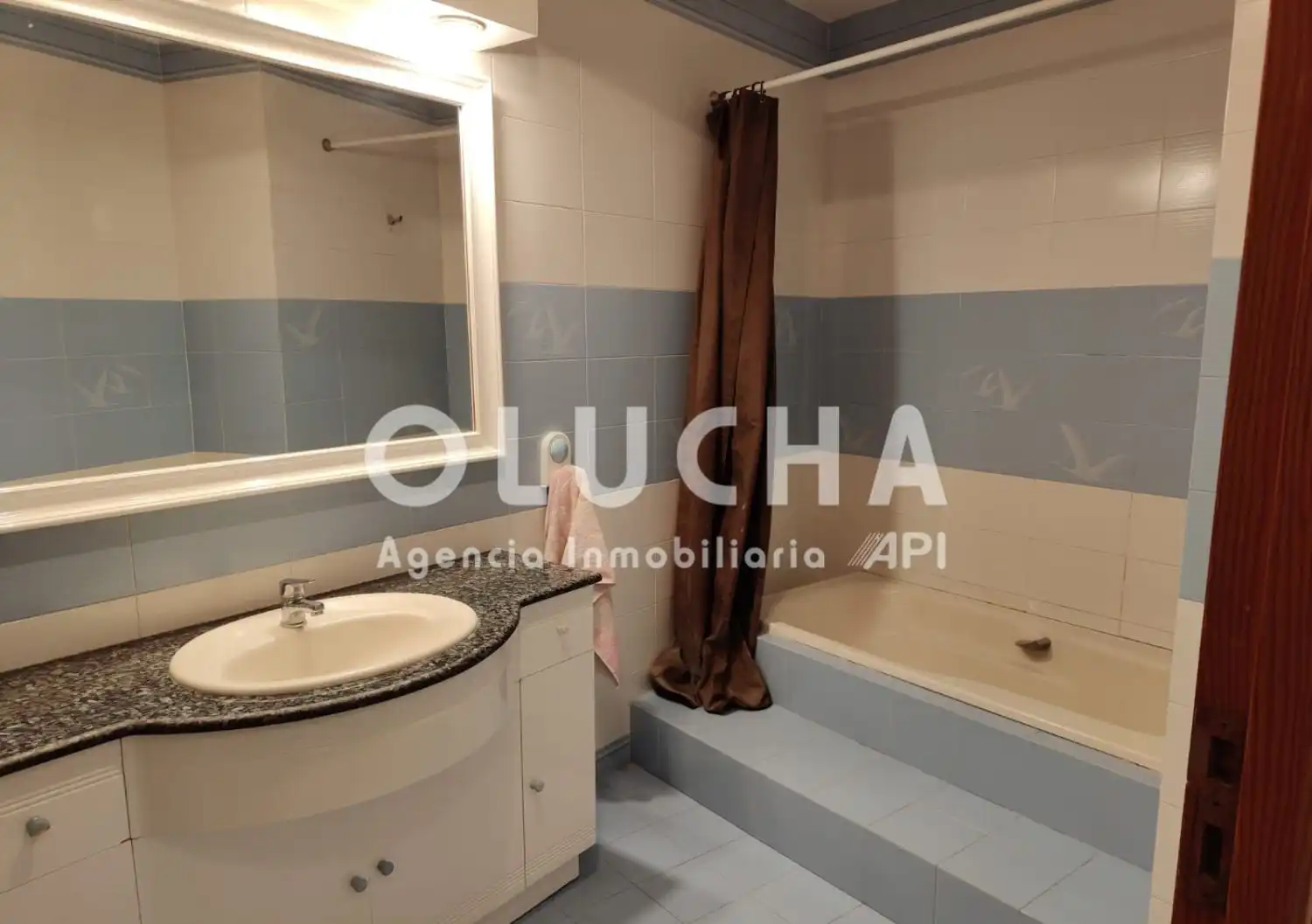 Bathroom of Flat for rent in Ribesalbes