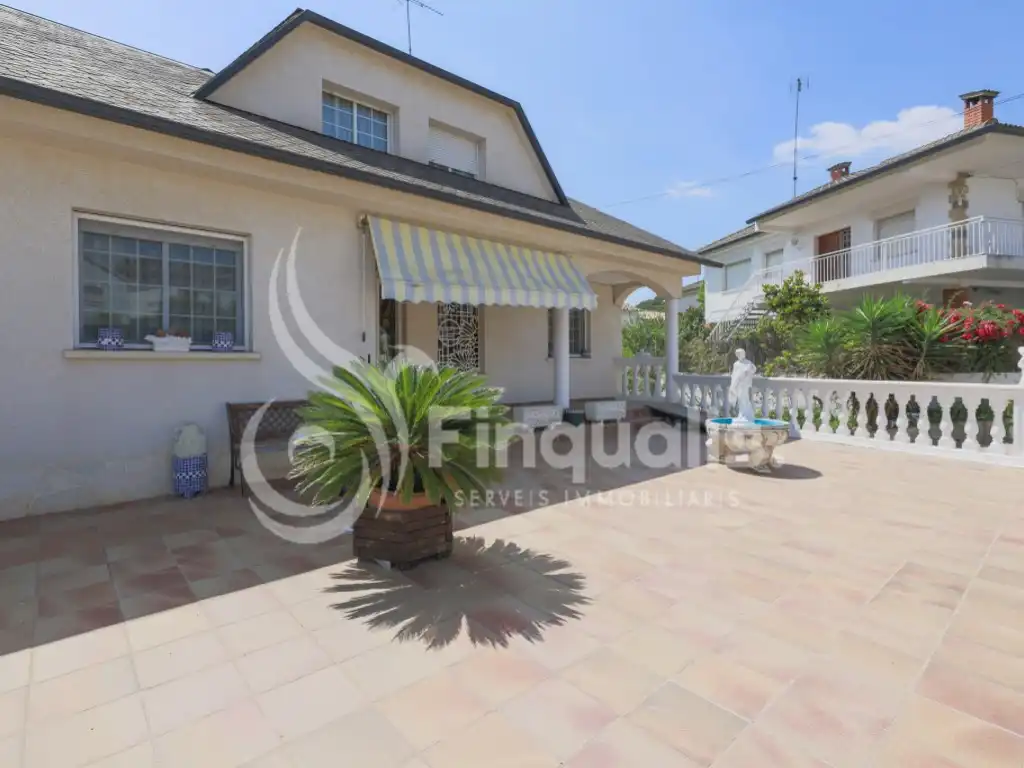Vista exterior de Casa o xalet en venda en Lliçà d'Amunt