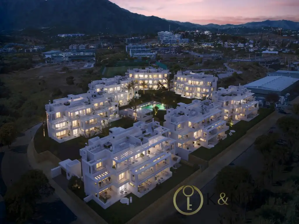 Exterior view of Attic for sale in Estepona  with Air Conditioner, Terrace and Swimming Pool