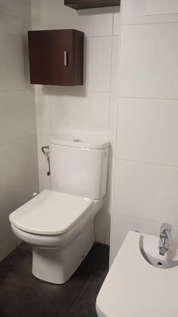 Bathroom of Flat for rent in Zaragoza  with Heating, Parquet flooring and Terrace