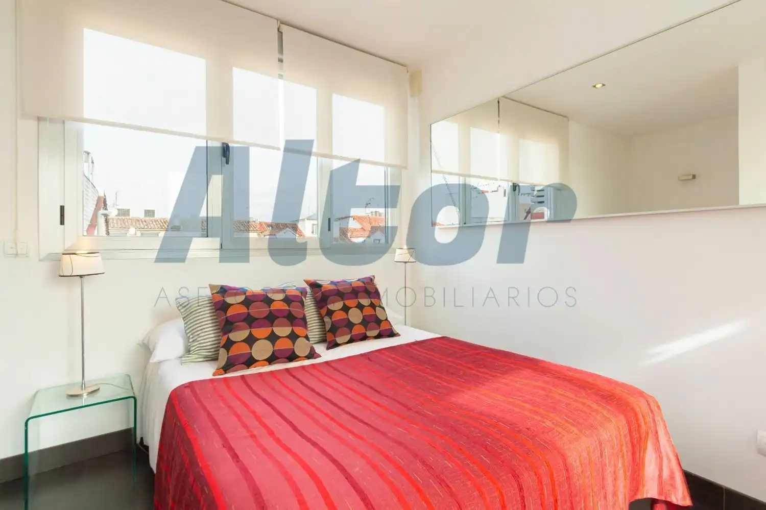 Bedroom of Attic for rent in Madrid  with Heating, Terrace and Furnished
