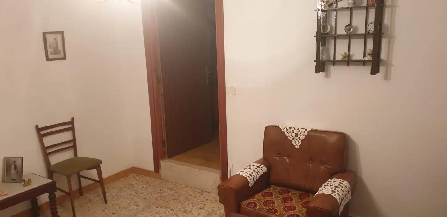 Houses for sale in Saelices  with Heating and Furnished
