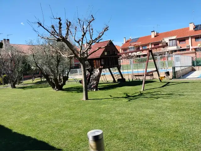 Jardí de Casa o xalet en venda en Valdemoro amb Aire condicionat, Calefacció i Jardí privat