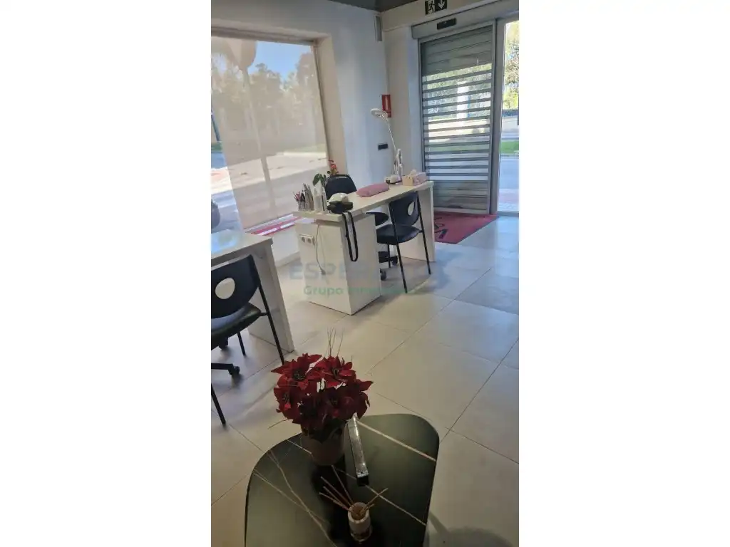 Local comercial en alquiler en Calle Fuente Nueva, imagen 6