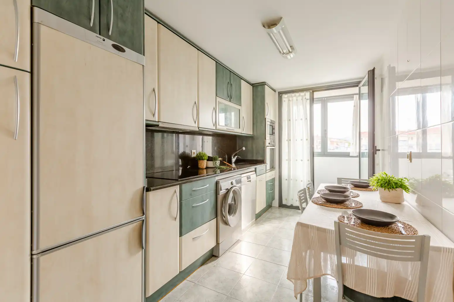 Küche von Wohnung zur Miete in  Pamplona / Iruña mit Heizung und Abstellraum