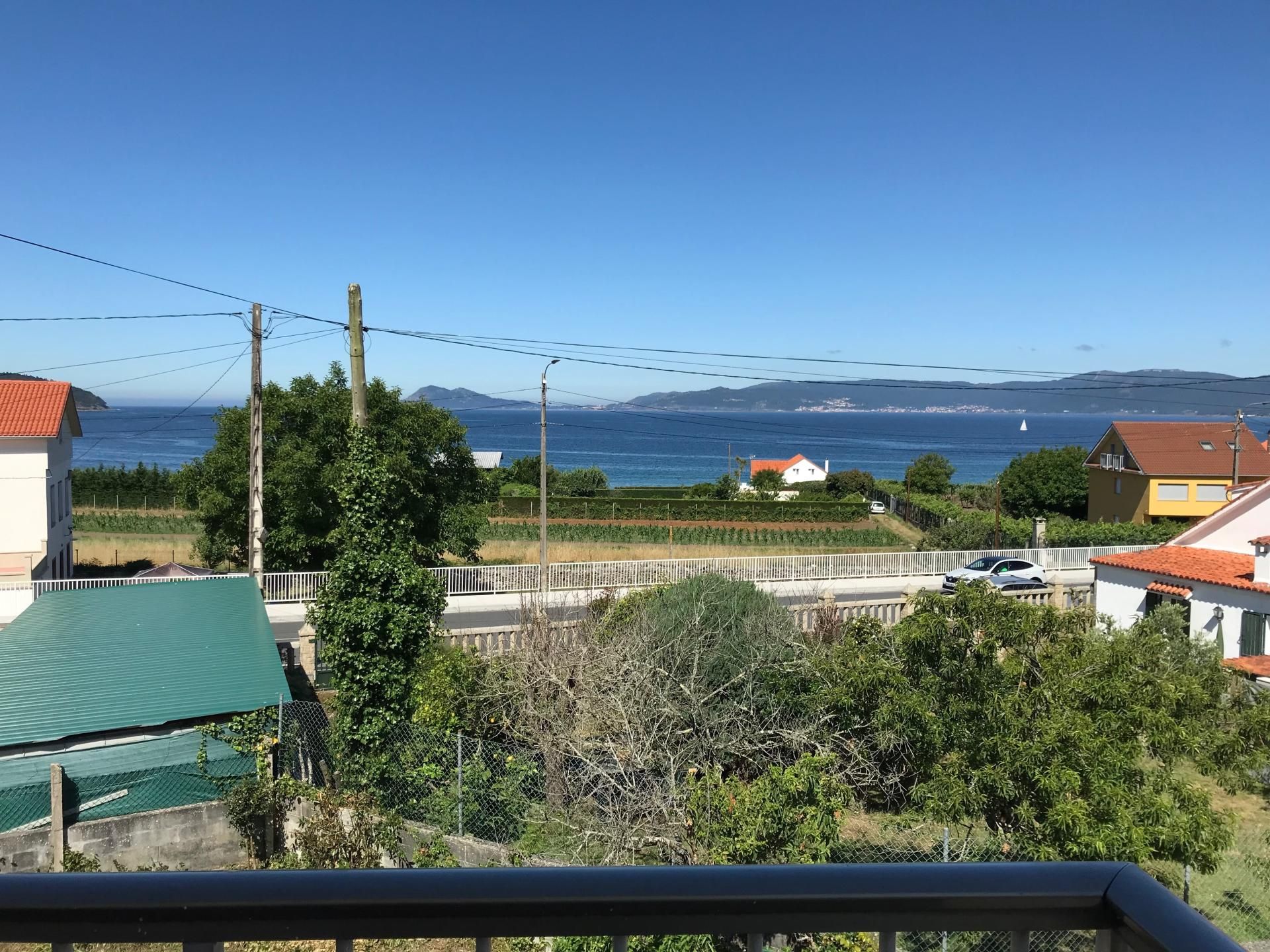 Exterior view of House or chalet for sale in Porto do Son  with Heating and Balcony