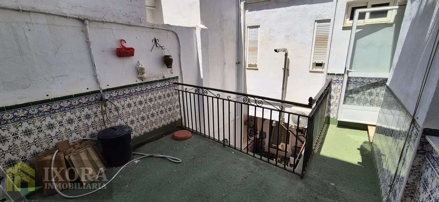 Terrassa de Casa o xalet en venda en Linares amb Aire condicionat i Terrassa