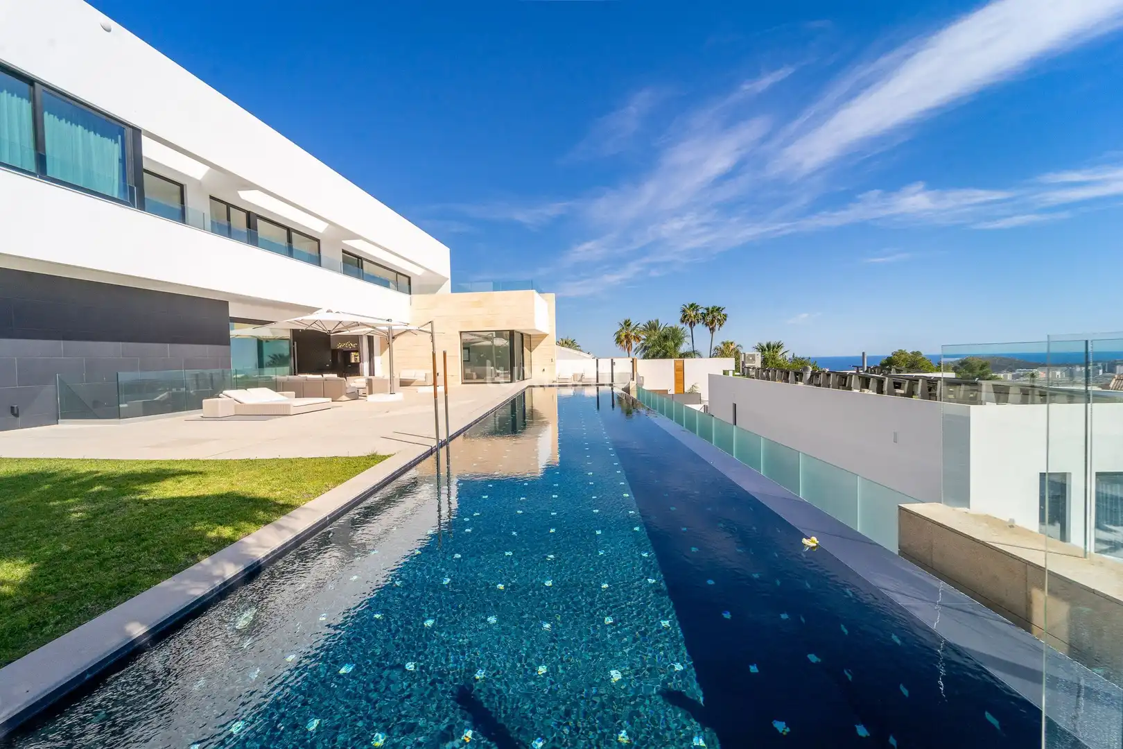 Villa avec terrasse à vendre à Golf Bahía, imagen 3