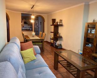 Sala d'estar de Dúplex en venda en Villena amb Aire condicionat i Terrassa