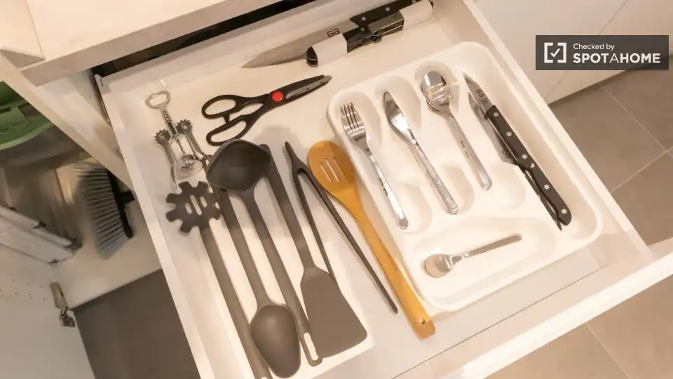 Cocina de Estudio para compartir en Madrid con Aire acondicionado, Calefacción y Terraza