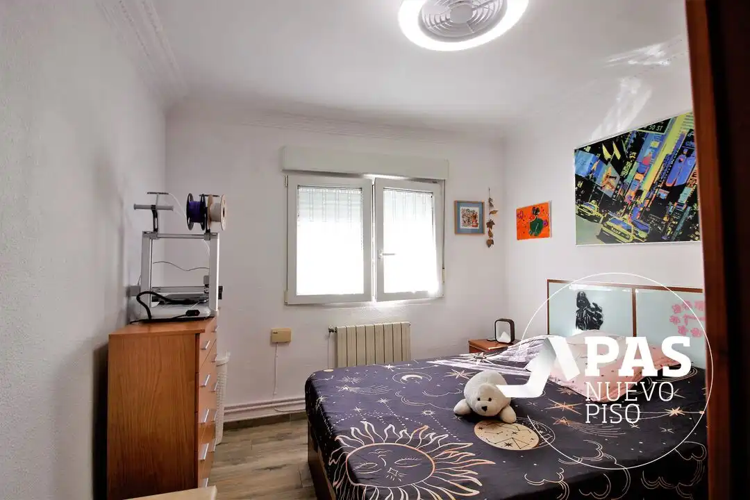 Bedroom of Flat for sale in Dos Hermanas  with Heating