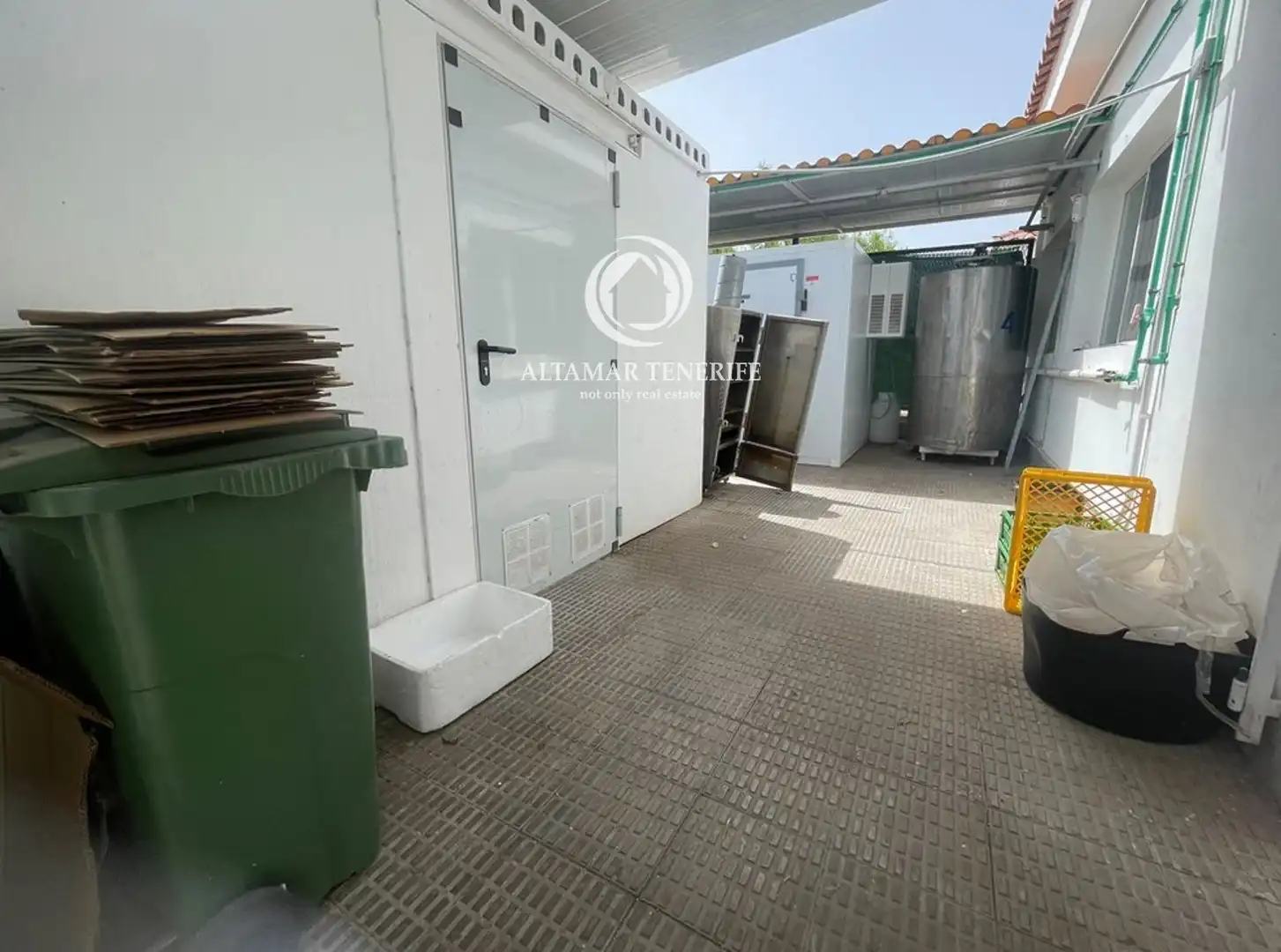 Exterior view of Commercial properties for rent in Arona