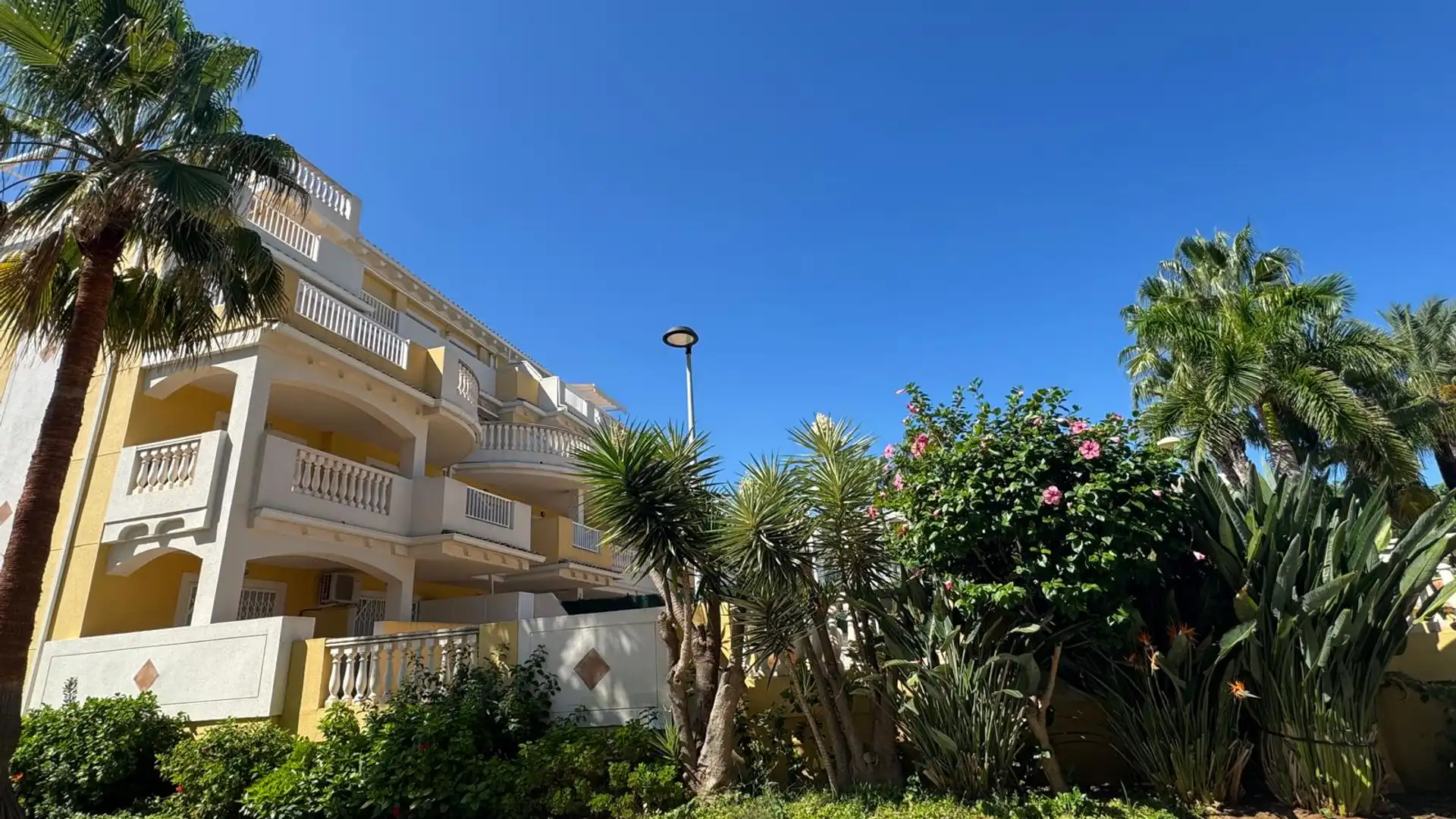 Apartament en venda a Les Bovetes - La Felicidad