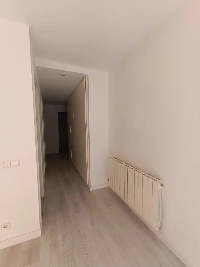 Flat for rent in Carrer Pau Casals, Finestrelles