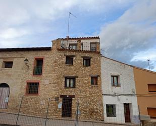 Vista exterior de Casa o xalet en venda en Fuendetodos amb Calefacció i Terrassa