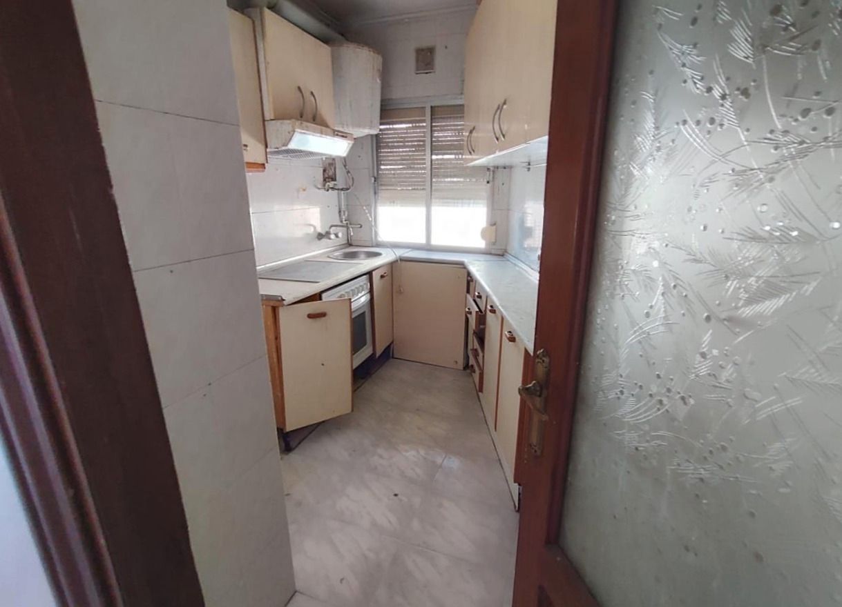 Flat for sale in Juan Jose Martinez Seco, Los Rosales