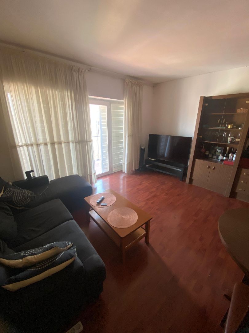 Sala d'estar de Pis en venda en Figueres amb Calefacció, Forn i Rentadora