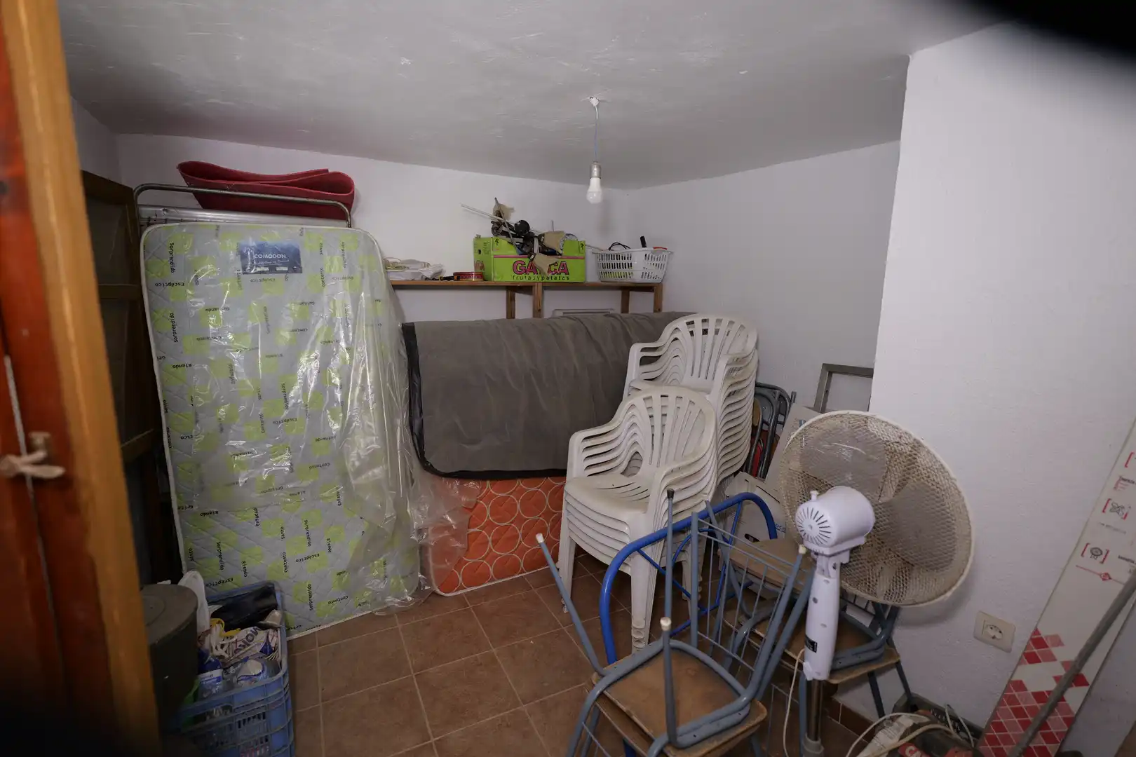 Casa adosada en venta en Turón con Jardín privado, Terraza y Amueblado