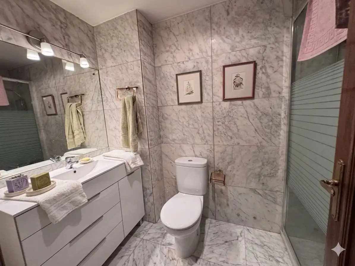 Wohnung zur Miete in Calle de Martín de los Heros, Argüelles