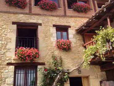 Casa amb balcó en venda a Merindad de Sotoscueva