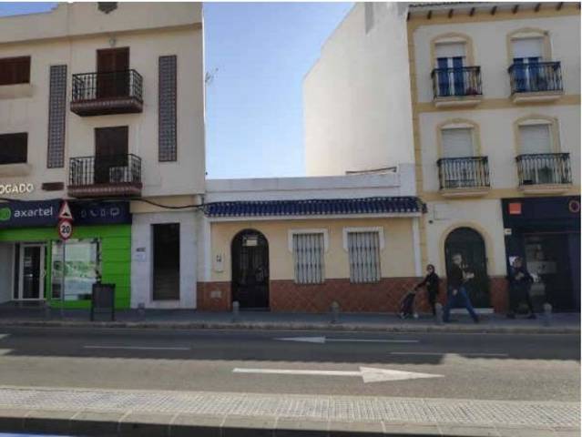 Casa-chalet en Venta en Centro