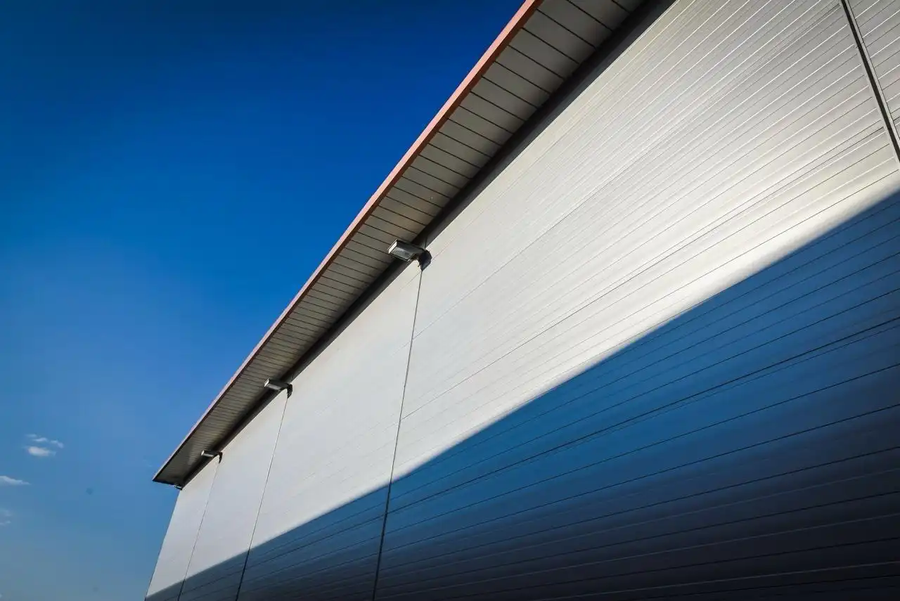 Vista exterior de Nave industrial en venta en Villena