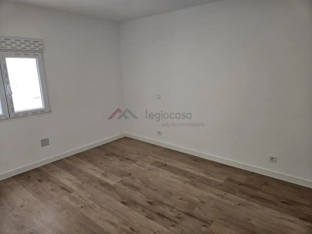 Piso en venta en León Capital  con Calefacción, Terraza y Trastero