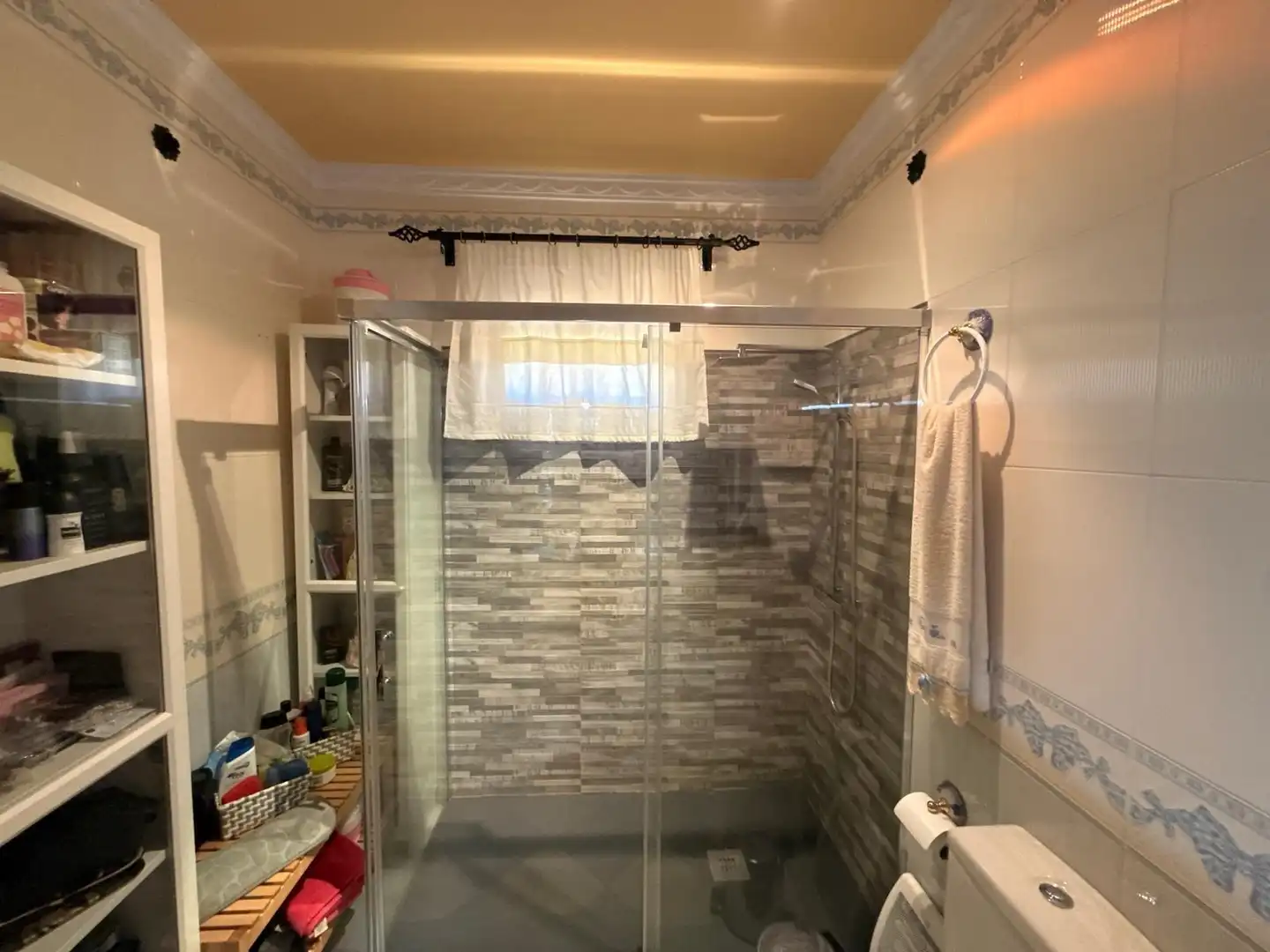 Bany de Casa o xalet en venda en Antequera amb Aire condicionat, Jardí privat i Terrassa
