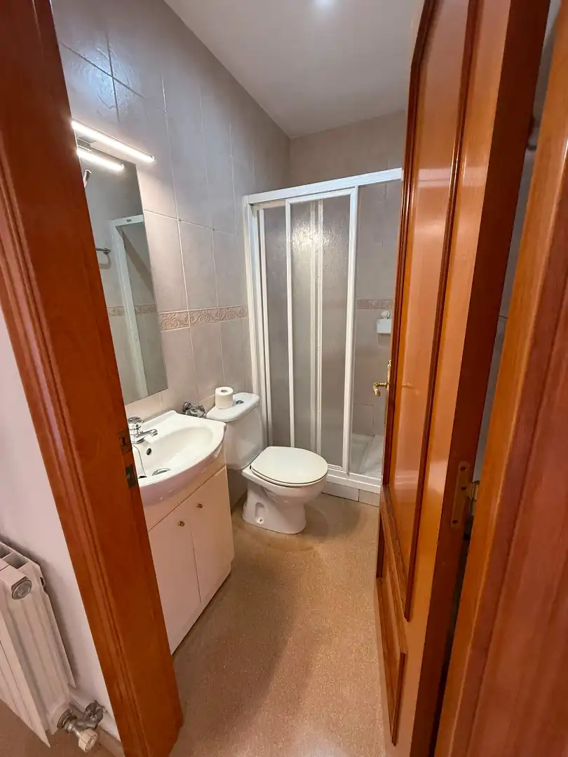 Badezimmer von Wohnung zur Miete in Sant Celoni mit Klimaanlage und Heizung