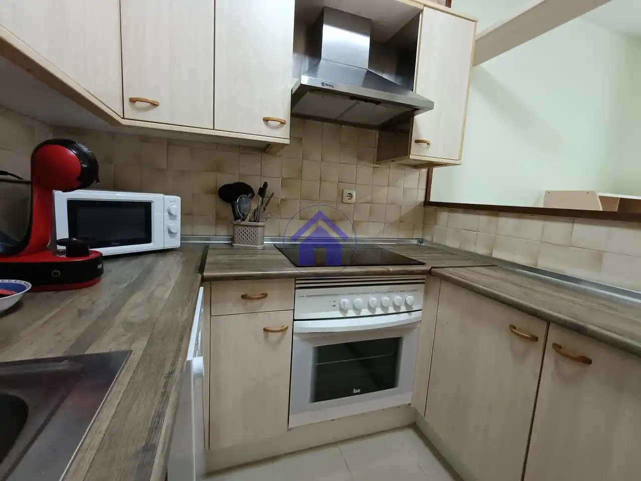 Cocina de Piso de alquiler en Vigo  con Calefacción, Parquet y Amueblado
