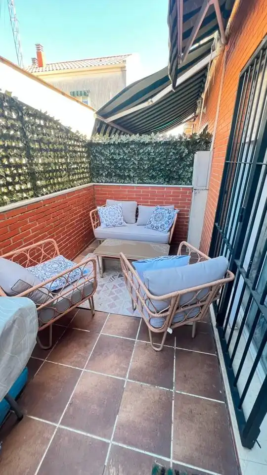 Terrassa de Casa o xalet en venda en Badajoz amb Aire condicionat, Jardí privat i Terrassa