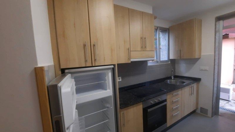 Cocina de Apartamento de alquiler en Vigo  con Terraza, Trastero y Horno