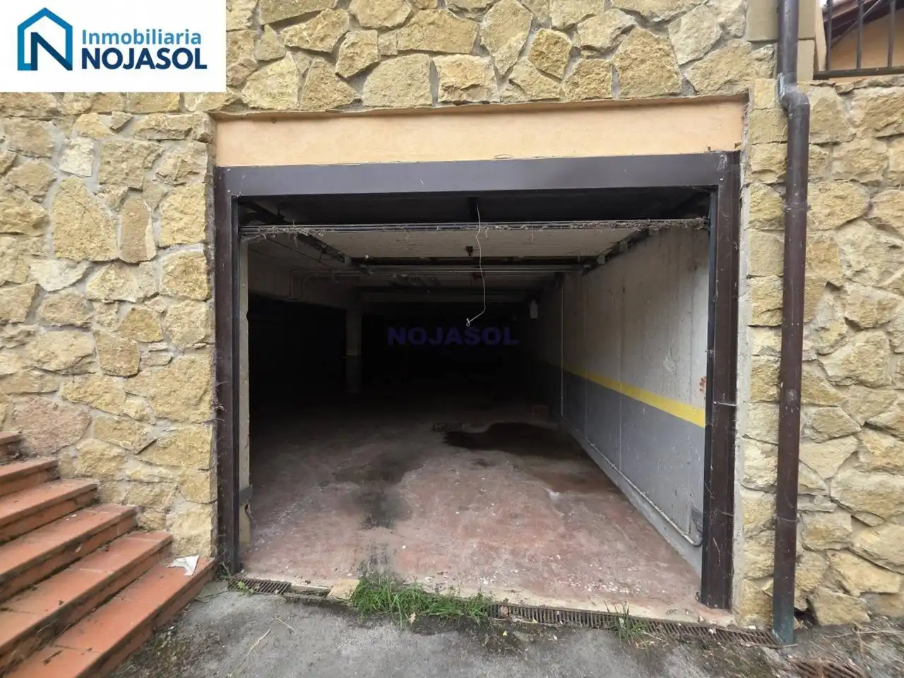 Parking de Apartamento en venta en Vega de Liébana con Calefacción, Jardín privado y Parquet