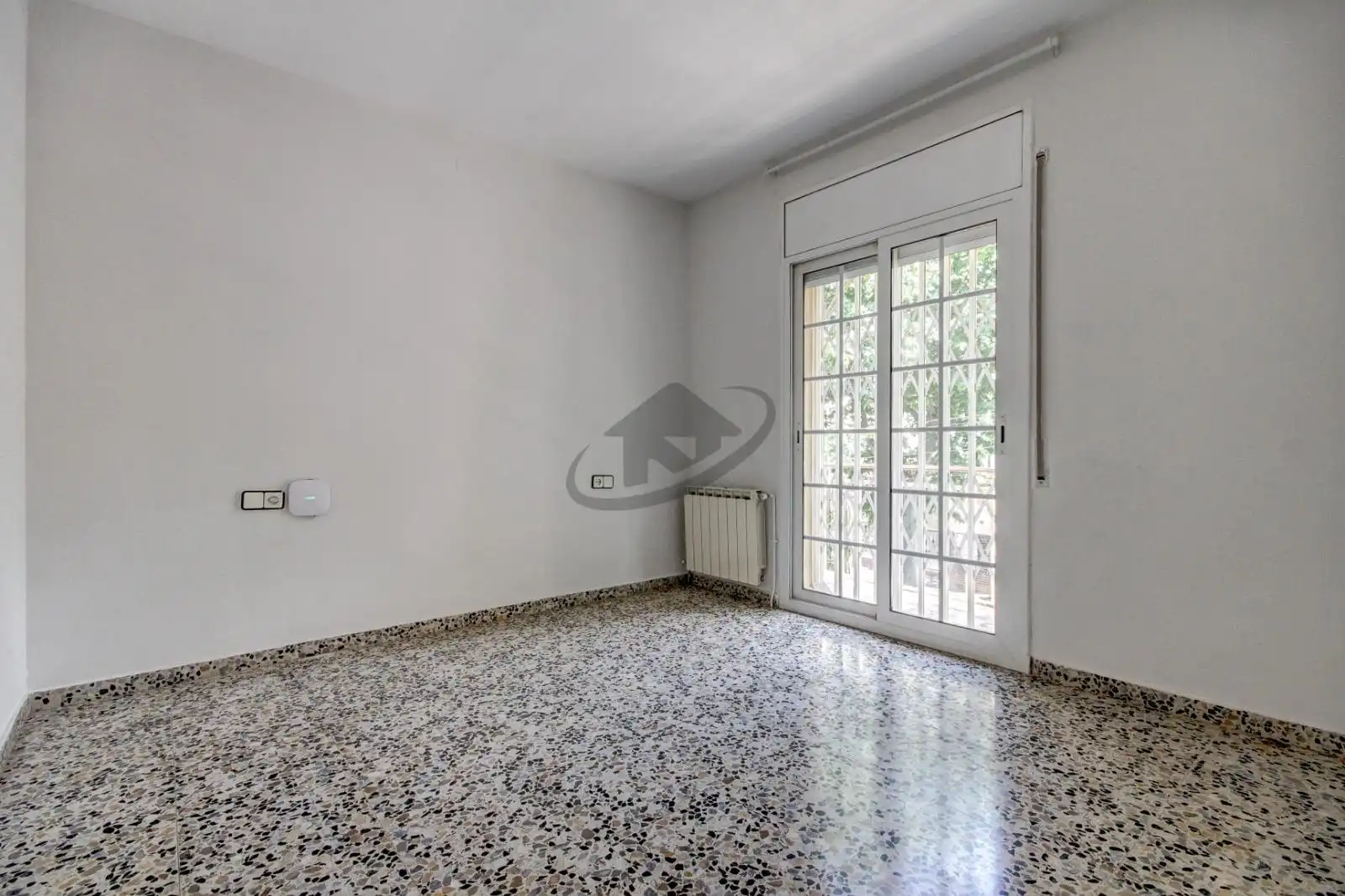 Schlafzimmer von Haus oder Chalet zum Verkauf in Barberà del Vallès mit Heizung, Privatgarten und Terrasse