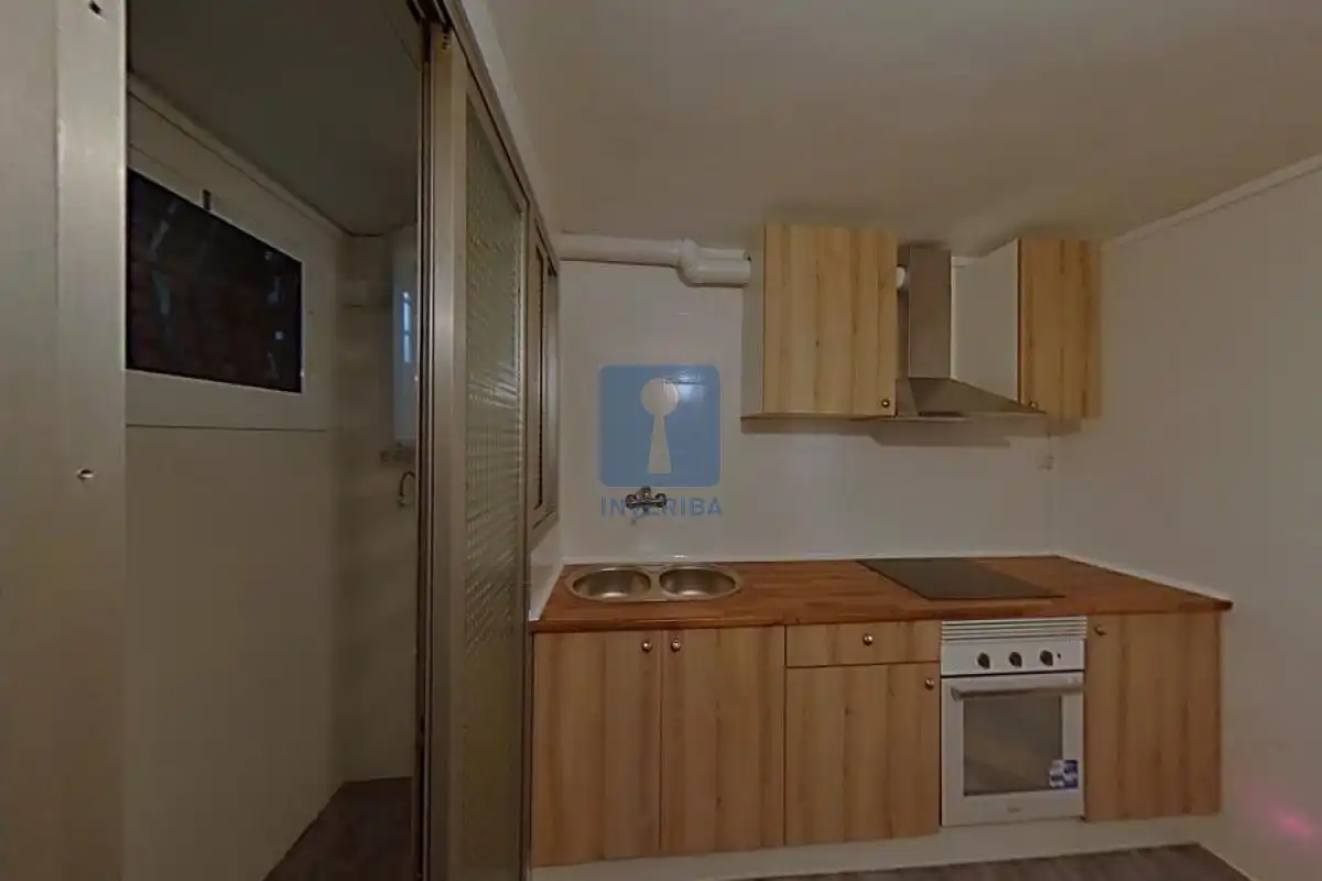 Cocina de Piso en venta en L'Hospitalet de Llobregat con Alarma