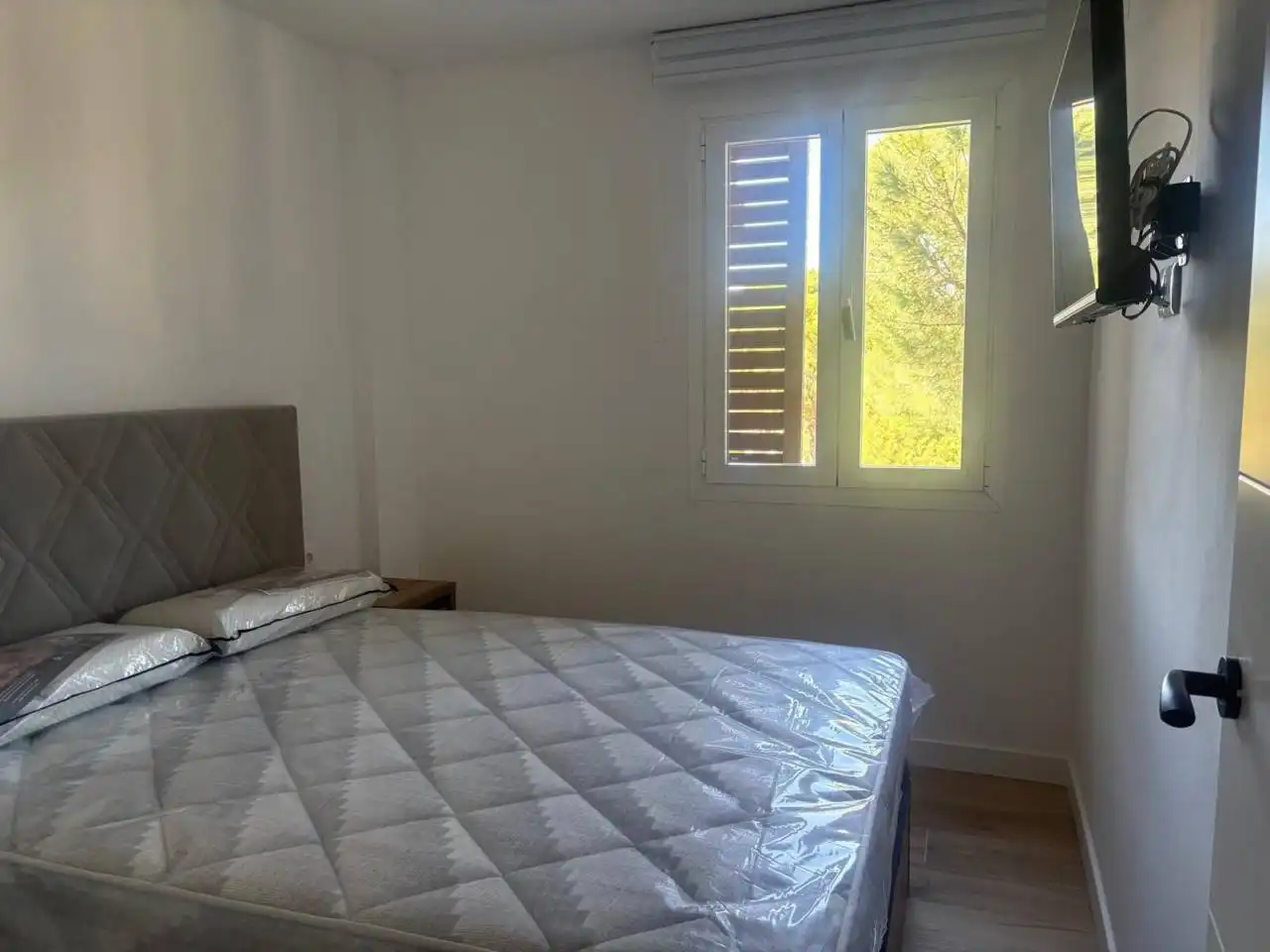 Habitación de Piso de alquiler en San Martín de Valdeiglesias con Aire acondicionado, Terraza y Amueblado