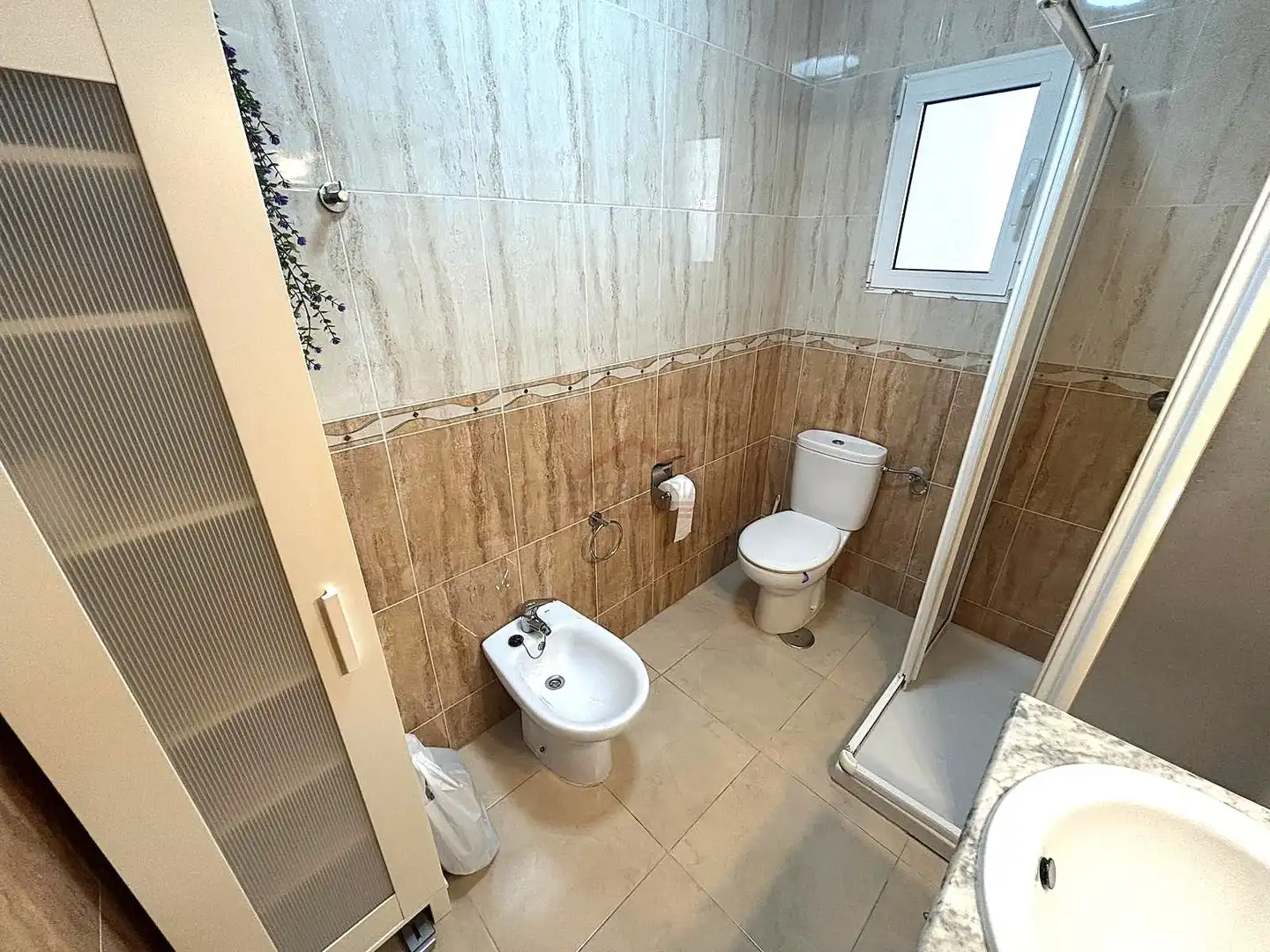 Bathroom of Houses for rent in Elche / Elx  with Air Conditioner, Terrace and Furnished