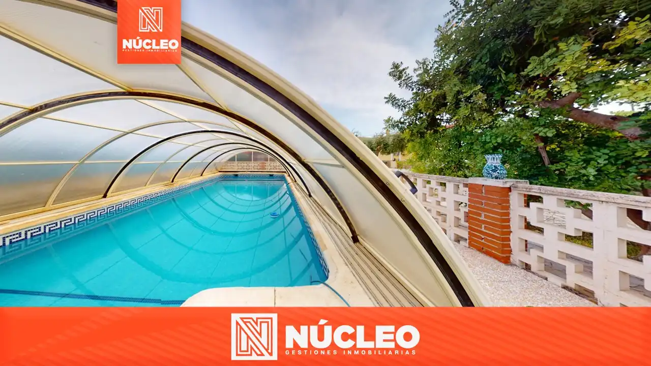 Swimming pool of Houses for sale in Elche / Elx  with Air Conditioner, Heating and Private garden