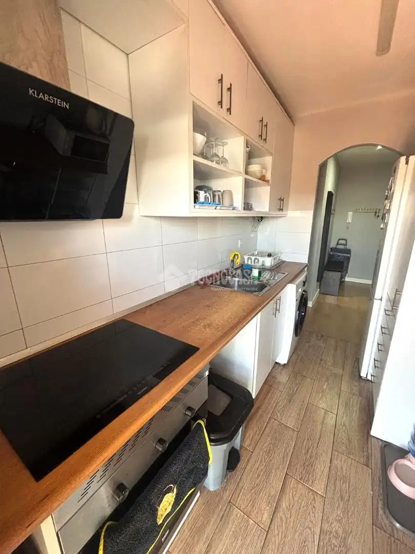 Kitchen of Flat for sale in Parla  with Air Conditioner, Terrace and Furnished