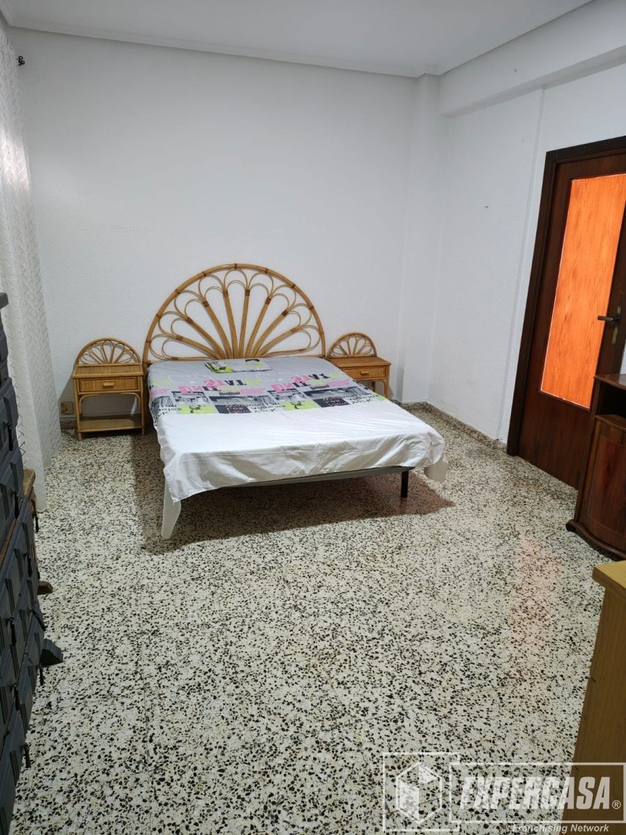 Flat to share in Casco Antiguo